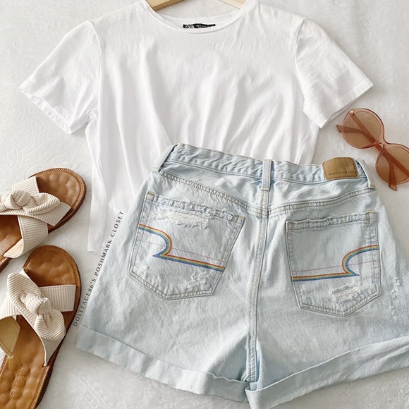 AEO Embroidered Rainbow Pocket Mom Jean Shorts - Picture 1 of 10